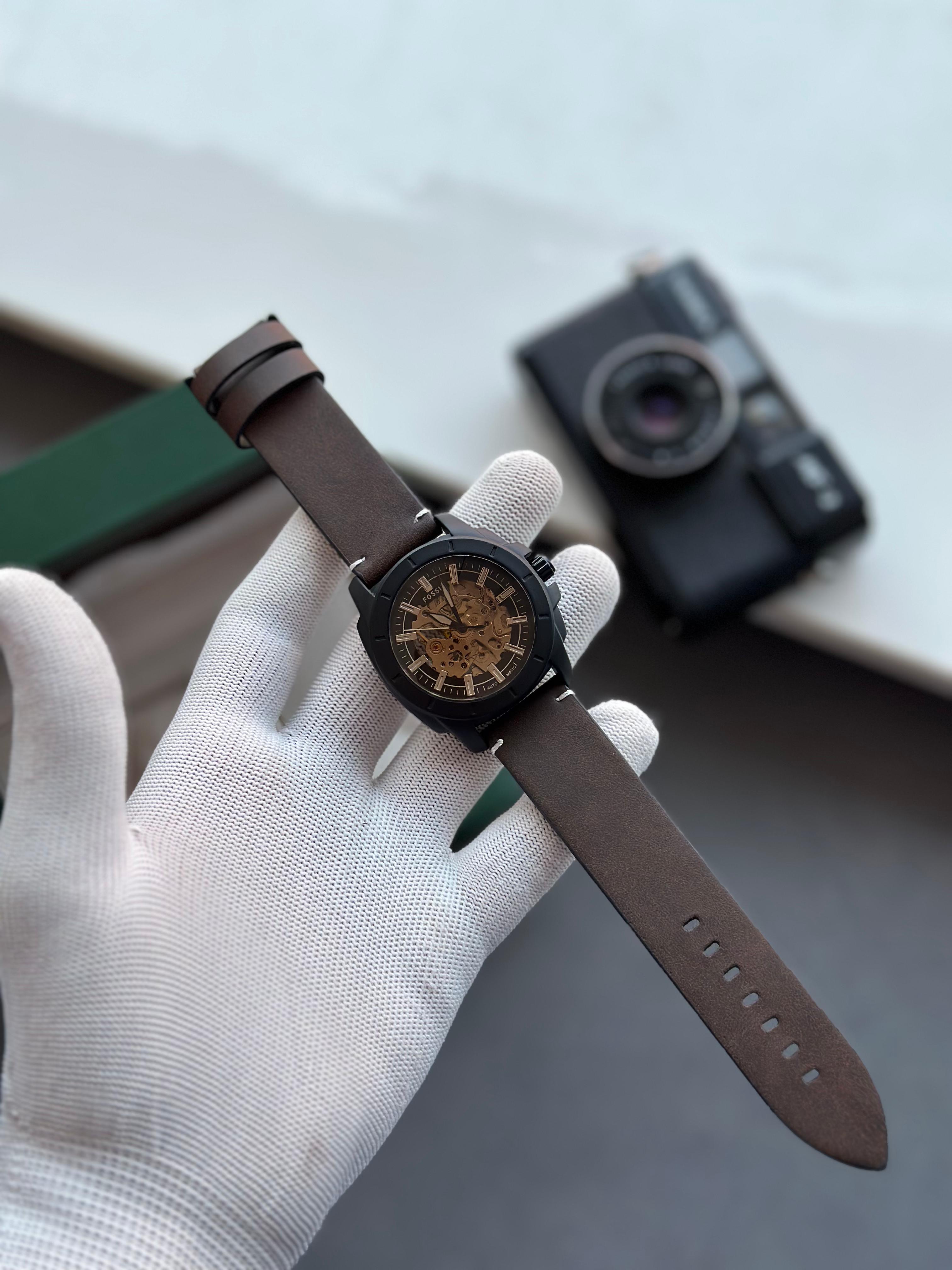 FOSSIL Automatic Movement Watch – Premium Leather Edition