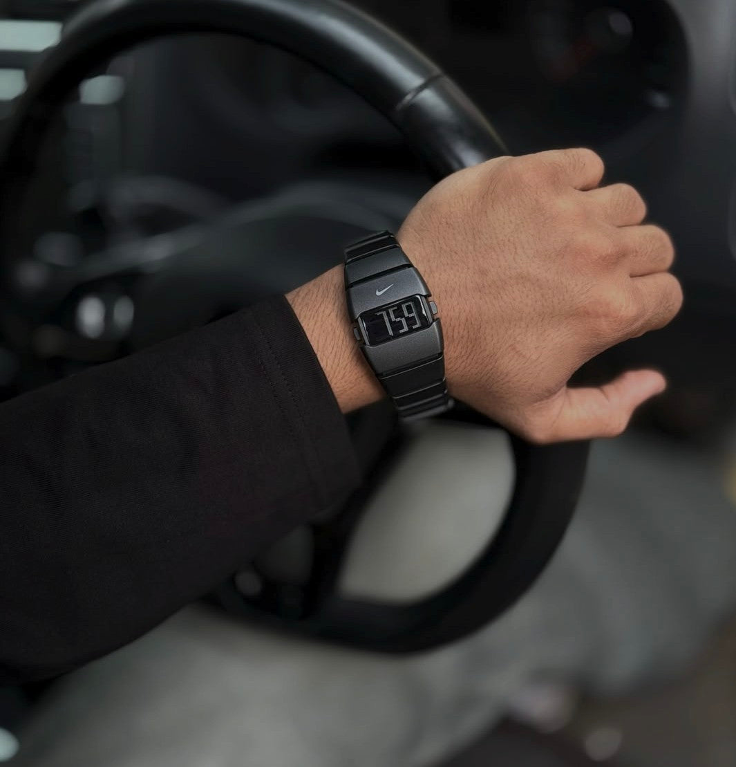 NIKE METAL STRAP WATCH – PREMIUM EDITION